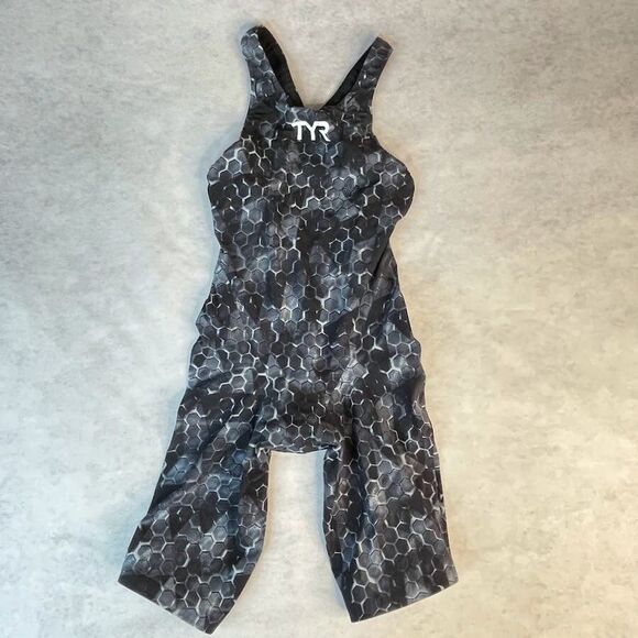 TYR Avictor Womens Swimsuit Black Gray Supernova Closed Back Tech Suit Size 26
